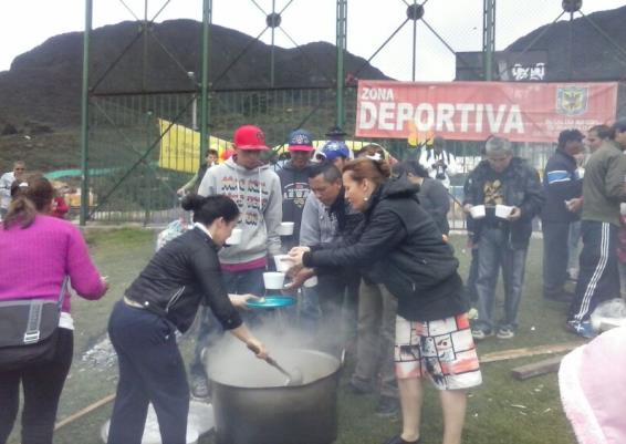 Sancocho Comunitario en Barrio "Las Gaviotas"